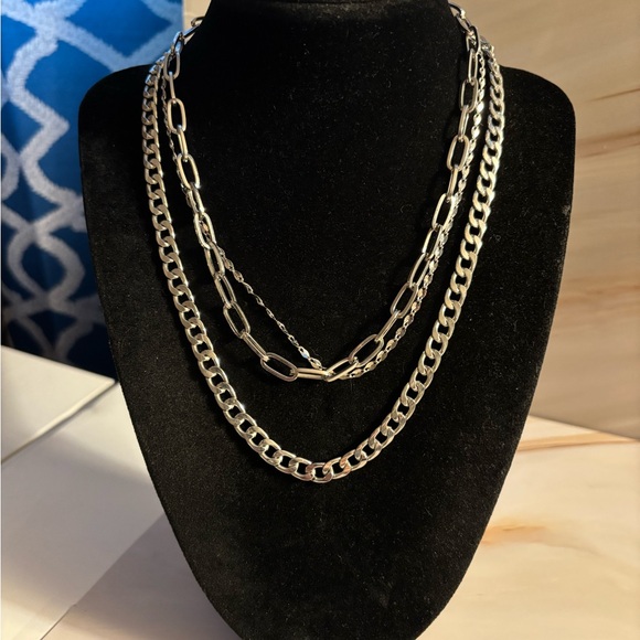 Express Jewelry - 🛍️3/$15🛍️ Express Silver Tone Layered Necklace 14”-18”+2”